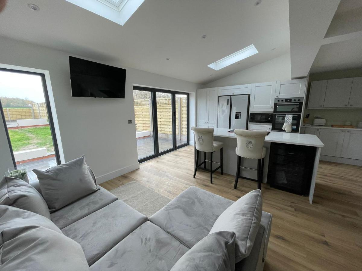 Newly Renovated 3 Bed Property - Countryside Views Dunstall Eksteriør bilde